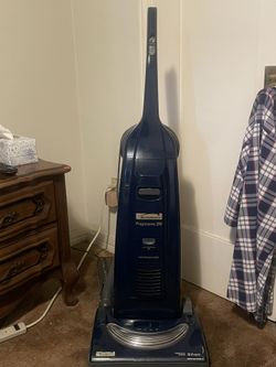 Vintage Kenmore Progresssive 200 Vacuum