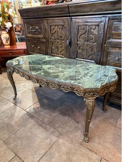 Rare beautiful bronze, Italian marble, Hollywood Regency, elegant coffee table