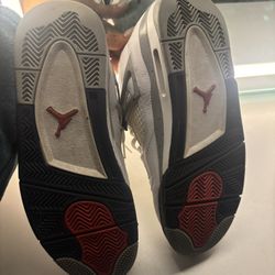 Air Jordan 4