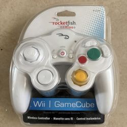 White  Controller for Wii & GameCube *BRAND NEW, UNOPENED*