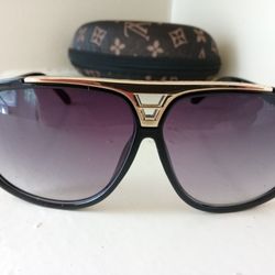 Louis Vuitton Evidence Gold Sunglasses 