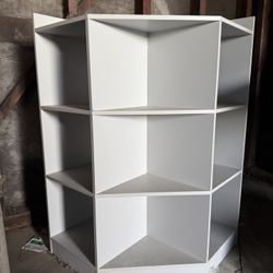 Corner-shaped Book Shelf 