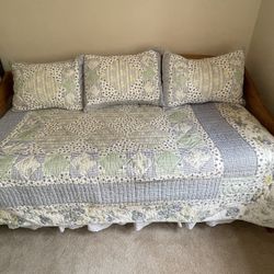 Solid Wood, Daybed With Trundle And One Twin Mattress