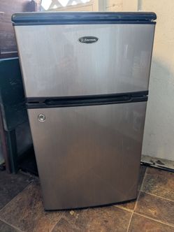 Emerson mini fridge