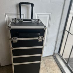 Makeup Rolling Case 