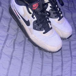 MEN SIZE 10 NIKE AIR MAX