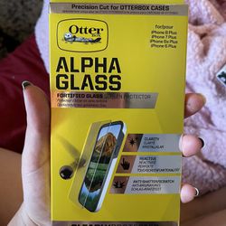Otterbox Glass Screen Protector For iPhone 6/6s Plus, iPhone 7 Plus, & iPhone 8 Plus