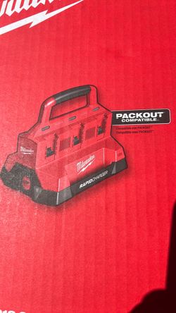 Milwaukee packout  six bay rapid charger