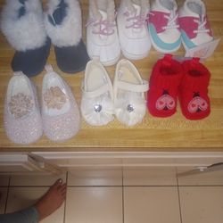 New And Like New Baby Girl Booties Crib Shoes Boots Soft Bottom Head Wraps