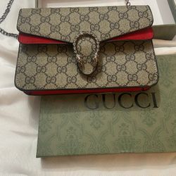 Beautiful Handbag - Brand New Never Worn