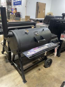 Oklahoma Joe's Highland Offset Smoker