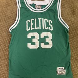 Boston Celtics NBA Jersey #33 Size Large (Women’s)