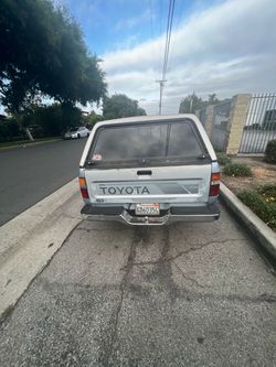 Toyota hilux  V6 Pickup Truck