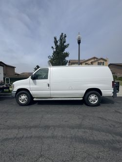 2011 Ford E-250