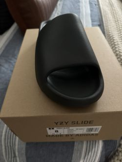 Yeezy Slides Sz 7 & 8 