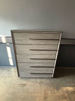 2 Dressers