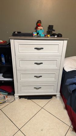 Everything must go. Ask for prices or make an offer