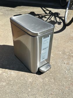 Trash bin
