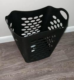 New plastic laundry basket