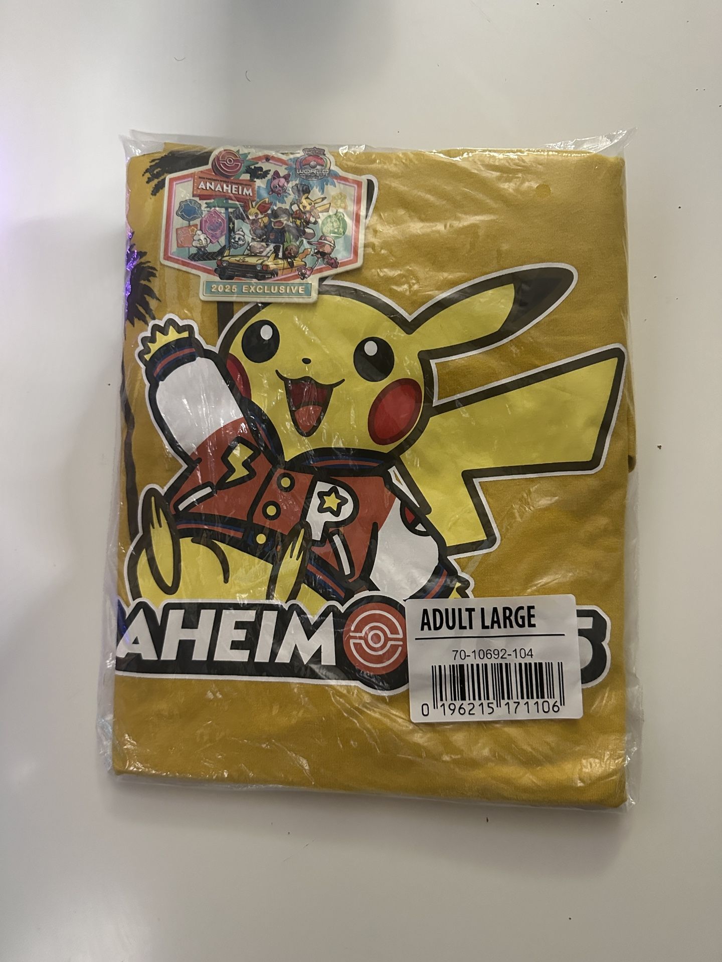 2025 Pokémon World Championships Anaheim Pokemom Center Pikachu T Shirt LARGE