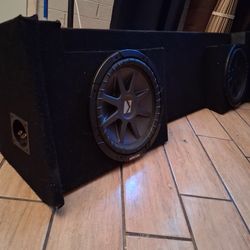 Two 12" Kicker Subwoofer & Box