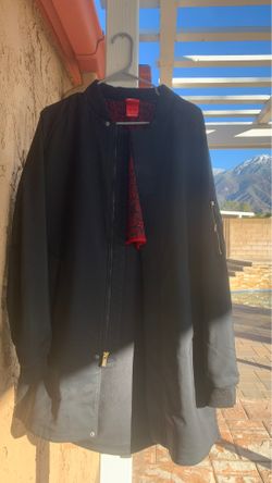 Nike Mens TRENCH