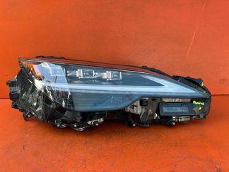 2022 - 2025 Lexus LS500 LS500h Right Passenger Triple Beam LED Headlight OEM