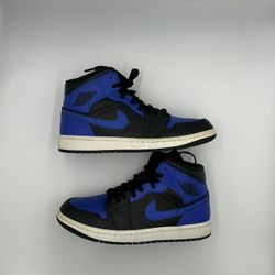 Jordan 1 Hyper Royal Size 7.5