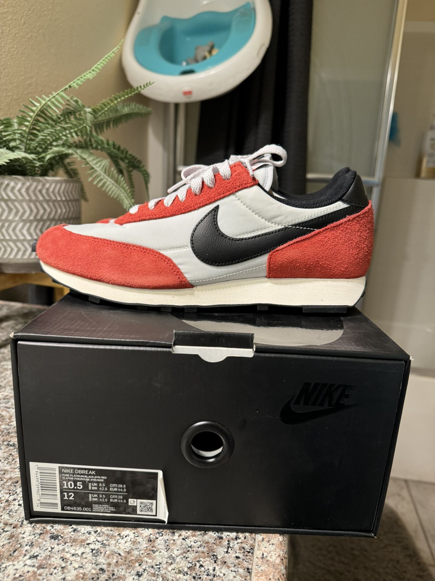 Nike Dbreak Gym Red
