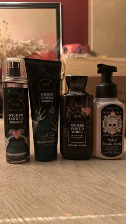 Bath and body works Halloween set