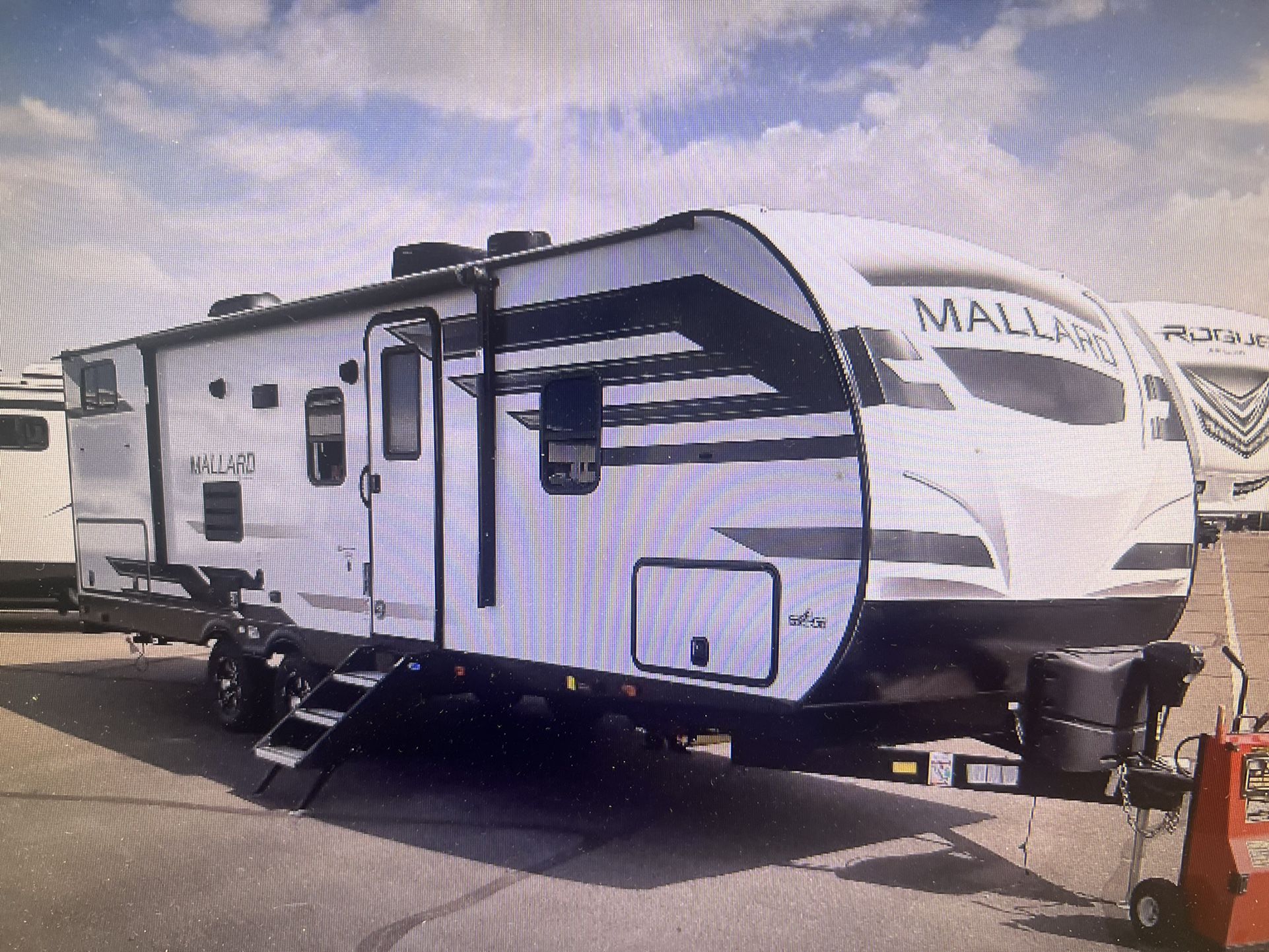 2022 MALLARD 26ft (IDM26) Travel Trailer Bunk