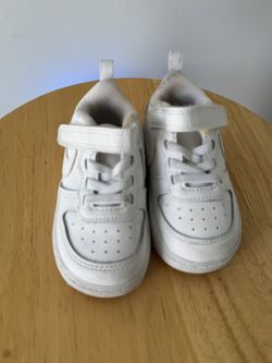 Toddler White Nike Tennis Shoes 