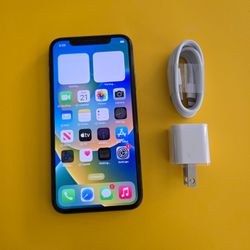 Apple iPhone X 256gb - UNLOCKED - Like New  