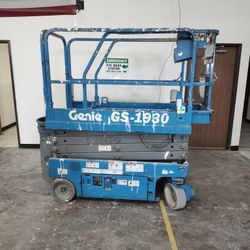 Scissor Lift 