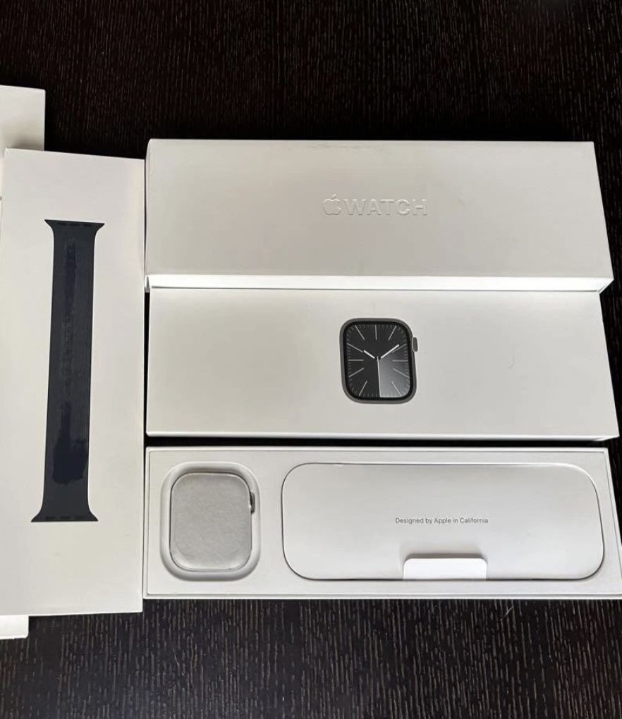 Apple Watch Series 9 (GPS + Cellular) 41mm Graphite Stainless Steel Case with Graphite Milanese Loop with Blood Oxygen - Graphite