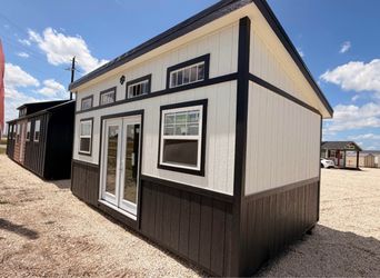 12x20 Beautiful Modern Building