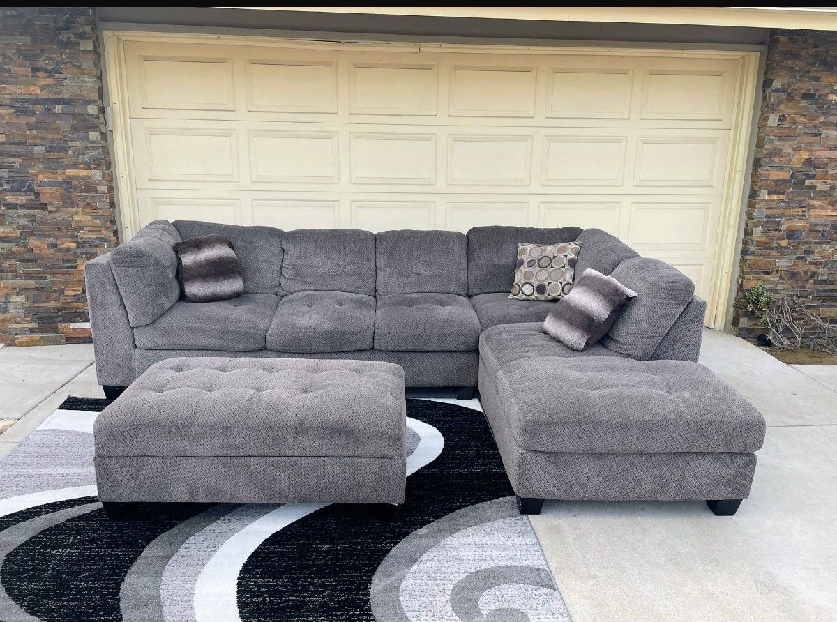 Gray 2 Piece Sectional With Ottoman And Storage, Jerome’s Trinton, Good Condition