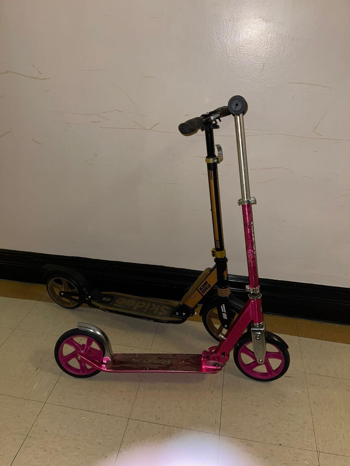 pink Razor A5 Lux Kick Scooter. Skidee X3M City Scooter. Good condition