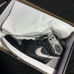 Jordan Retro 1 Brand New 7.5 M / 9 W