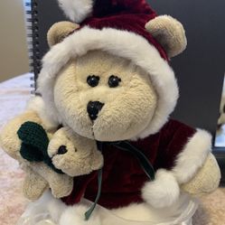 Winter Mama  Bearista 2005