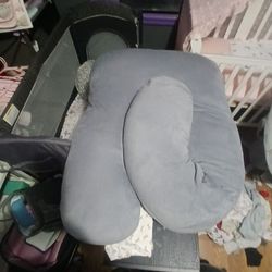 pregnancy pillow