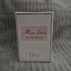 🌸✨ Your Favorite Luxury Fragrances For Less ✨🌸