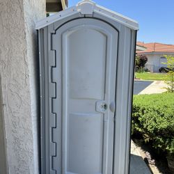 Portal Potty