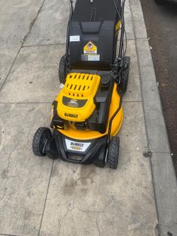 21 in. 196cc E-GOV Engine 3-in-1 Gas RWD Self-Propelled Lawn Mower with High Rear Wheels like new