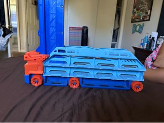 Hot wheels truck