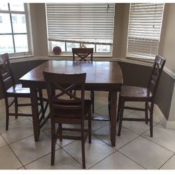 Dinette Table With Built In Leaf And ONLY 2 Chairs