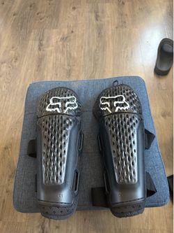 Fox knee pads