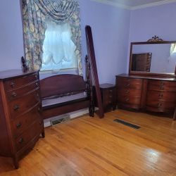 4 Piece Antique Bedroom  Suite 