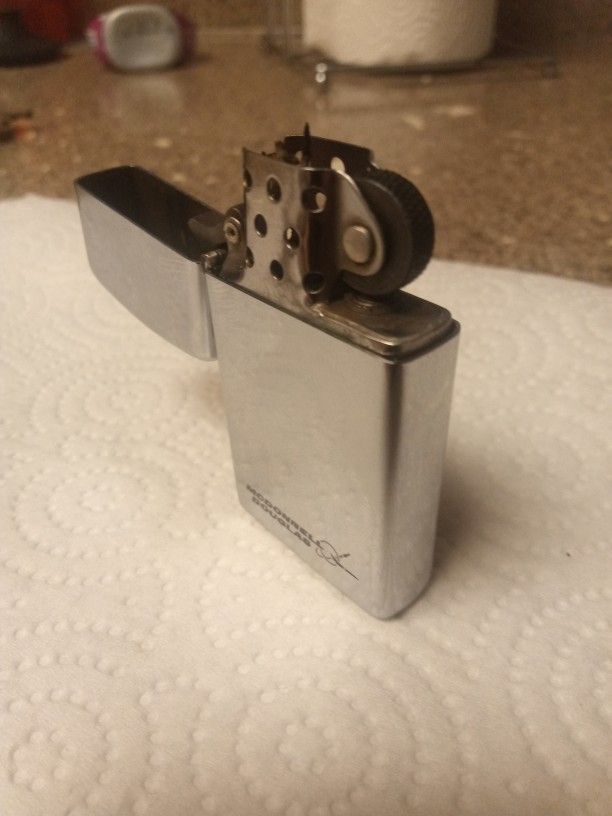 Rare HTF Vintage McDonnell Douglas Zippo
