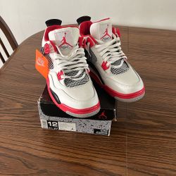Jordan 4 Fire Red Size 12 